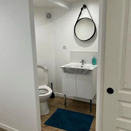 Entier Apartment